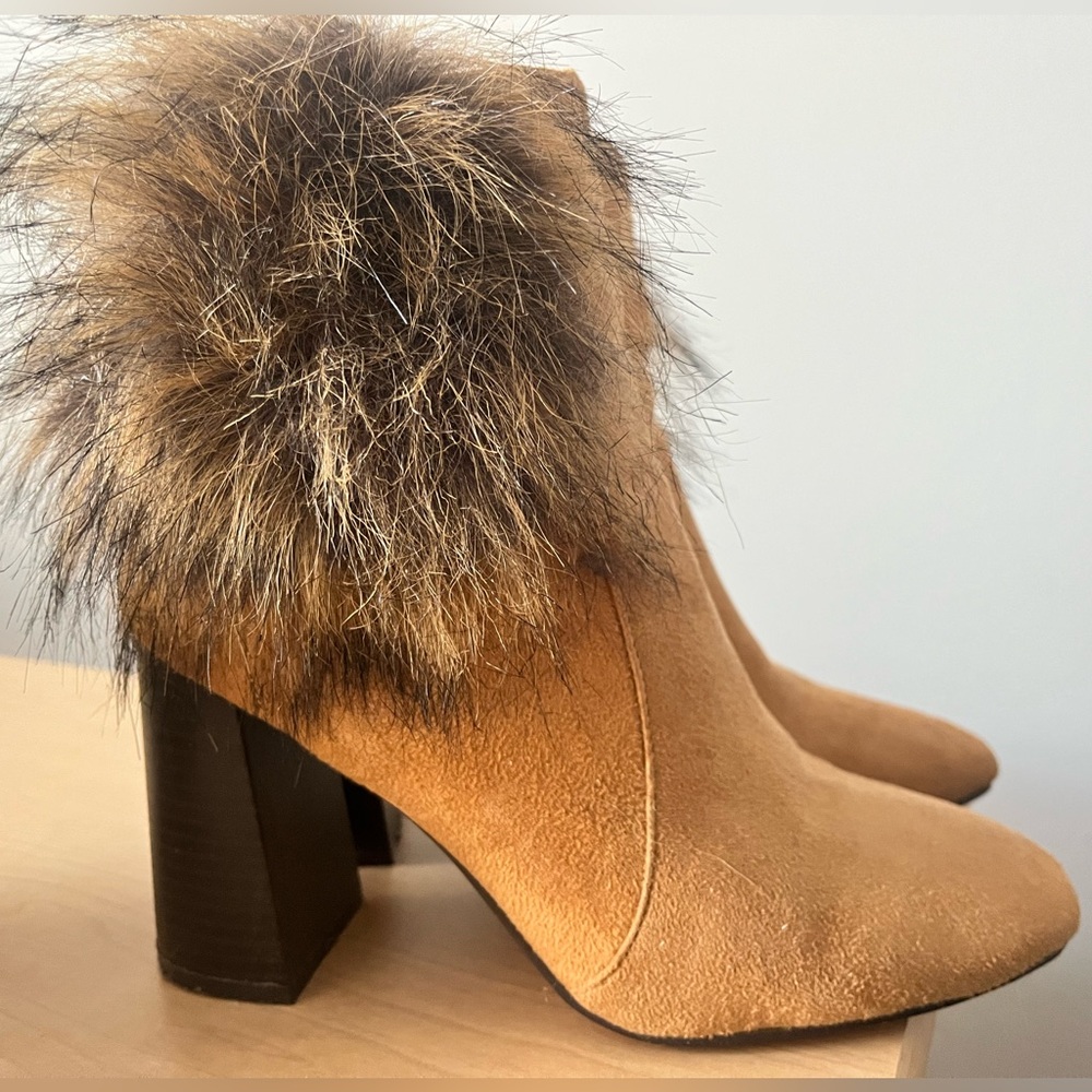 Cape Robbin Tan Fur Chunky Heel Boots